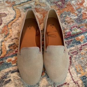 H&M grey flats